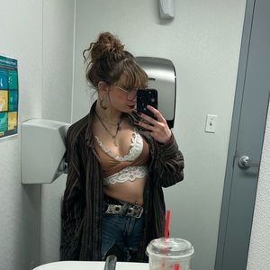 Meet your Posher, Symphony